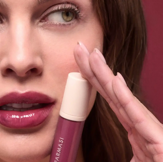 Royal Cherry Lip Gloss Farmasi