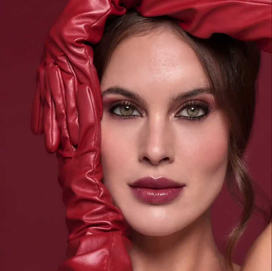 Royal Cherry Eyeshadow Palette Farmasi